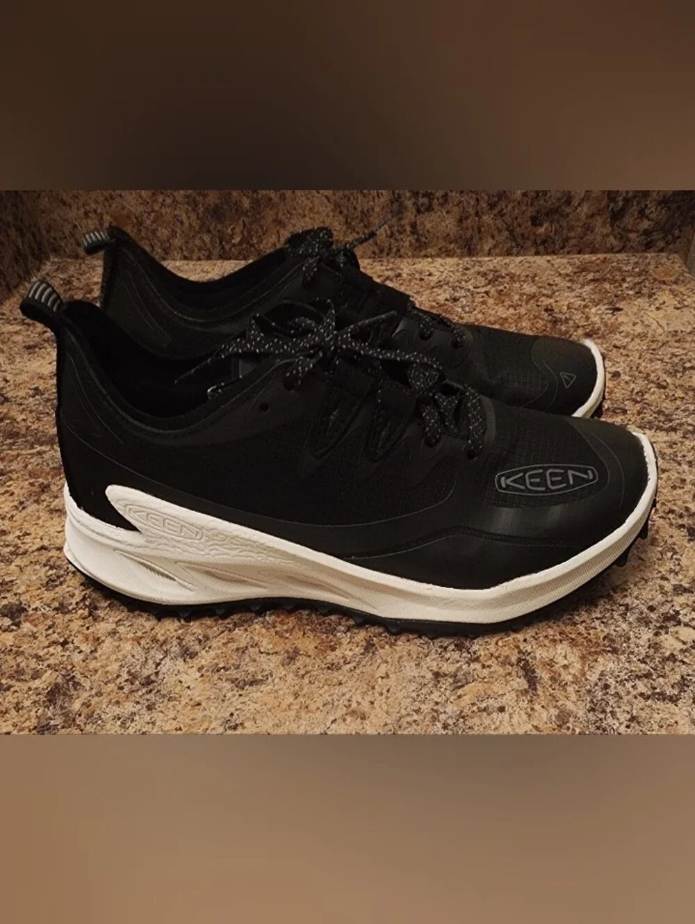 KEEN Black Athletic Trail Sneakers Lace Up Outdoor Shoes